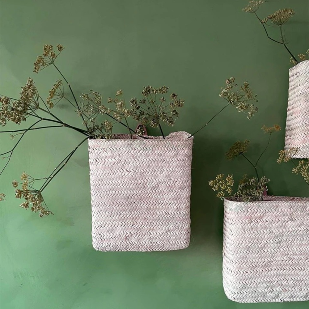 NWOT Roan Iris Hanging Wall baskets - Set of 3